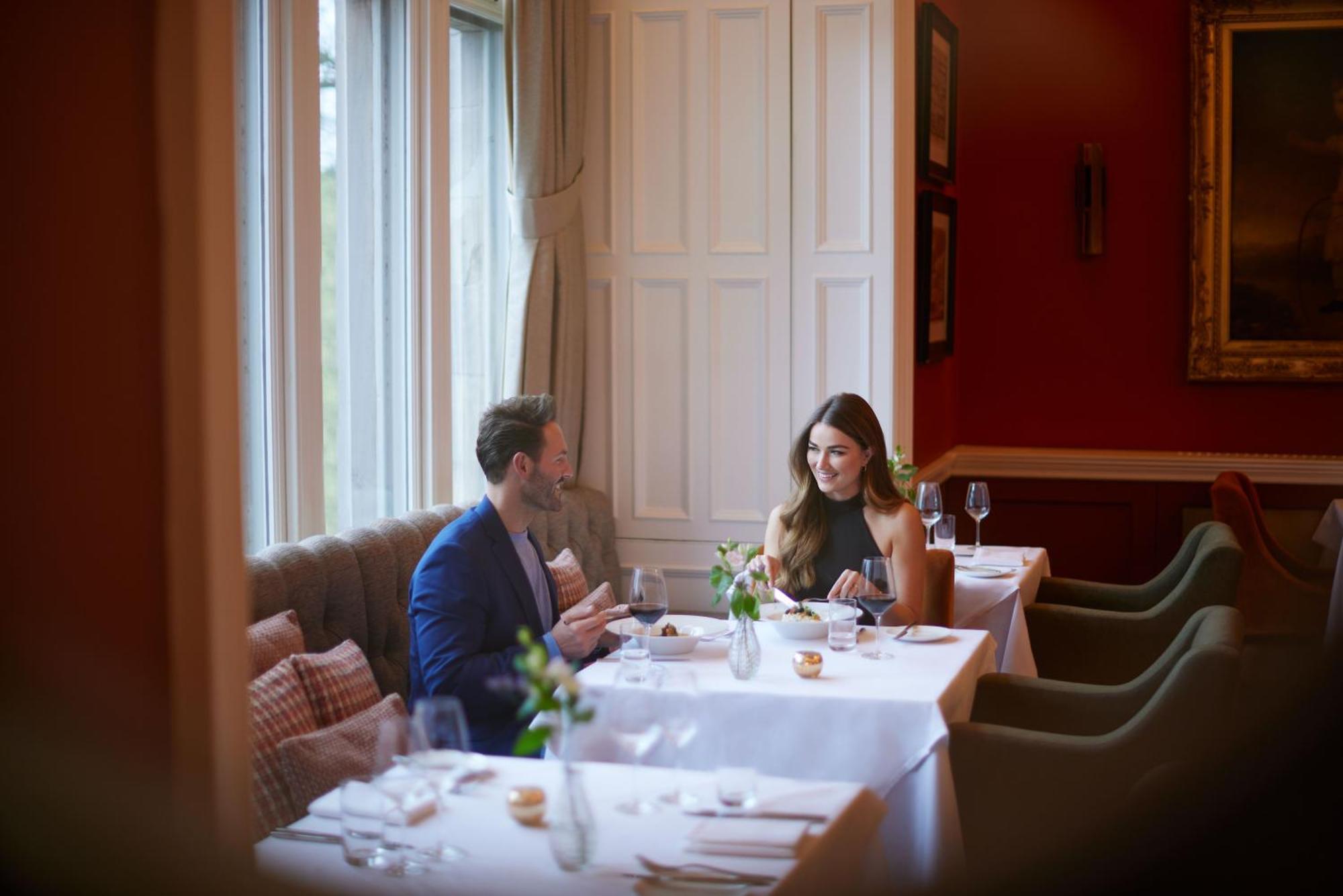 Schloss Roxburghe, Part Of Destination By Hyatt Exteriör bild The restaurant at The Ivy Temple Row