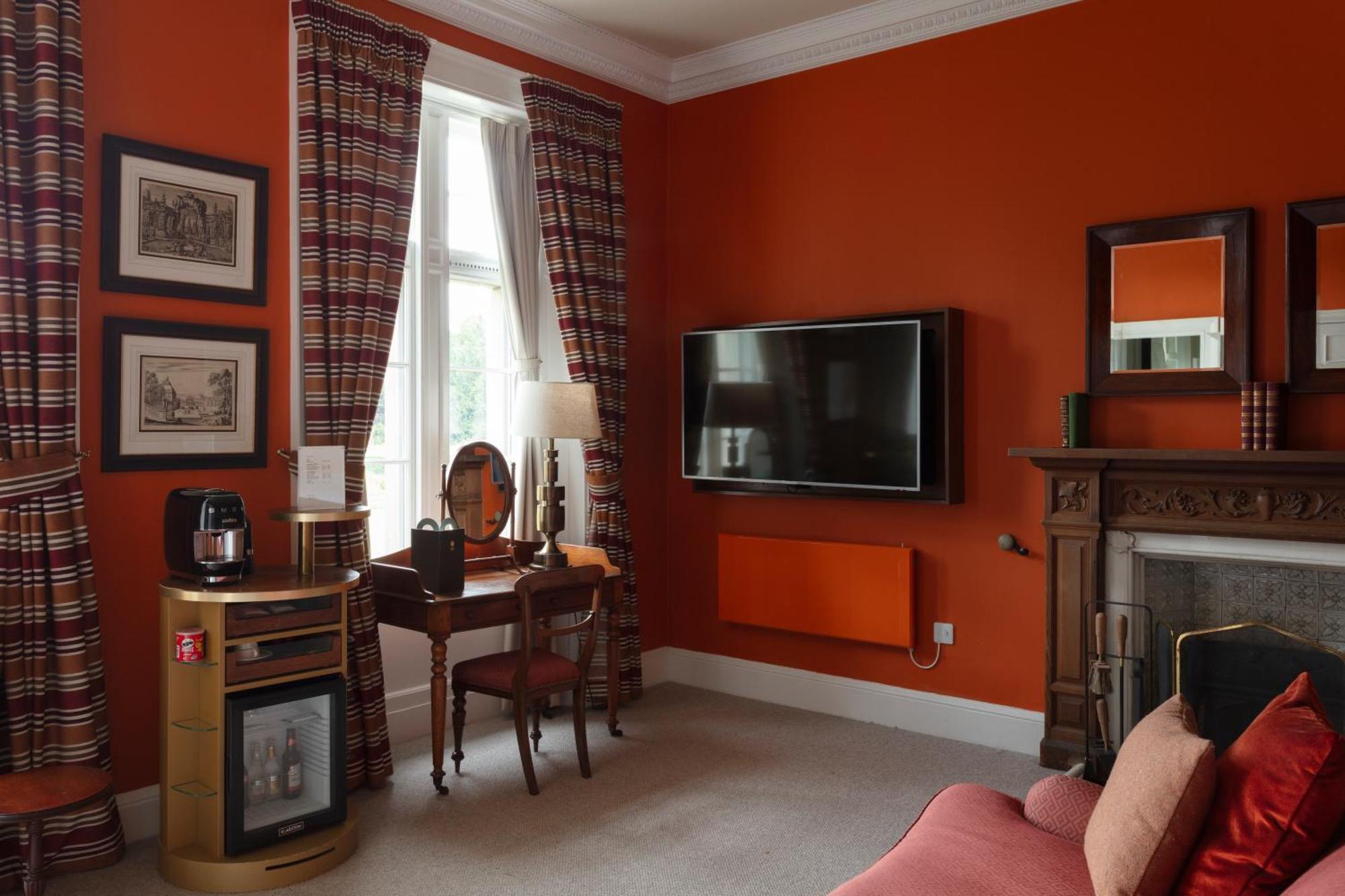 Schloss Roxburghe, Part Of Destination By Hyatt Exteriör bild A room at the hotel